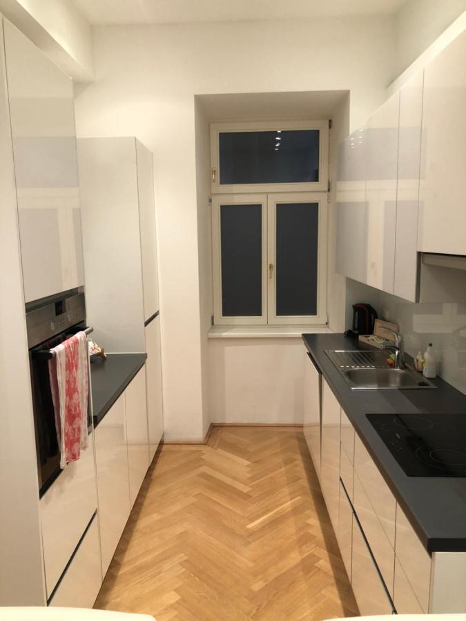 Quiet Apartment Next To Belvedere & Central Station Wenen Buitenkant foto