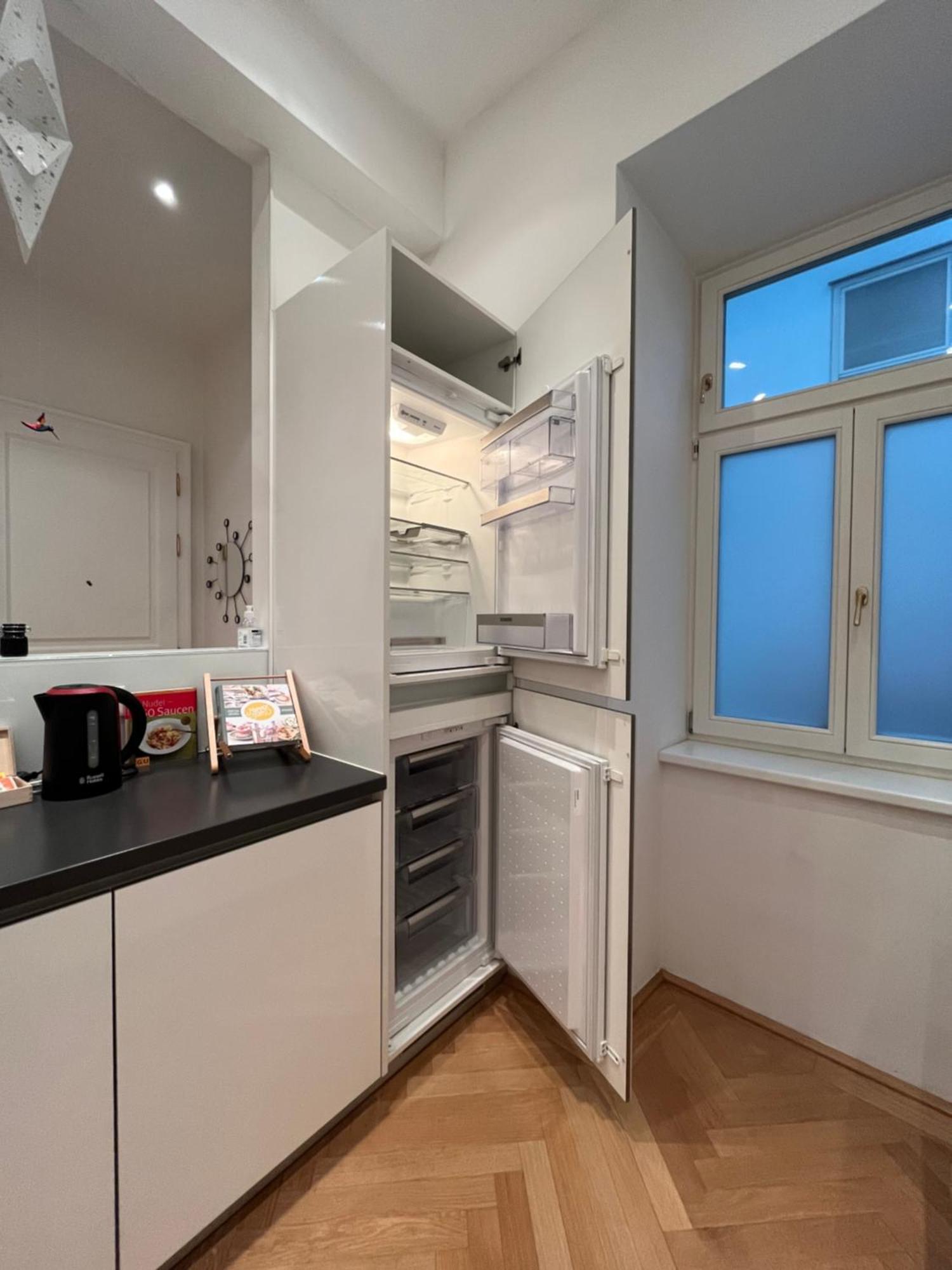 Quiet Apartment Next To Belvedere & Central Station Wenen Buitenkant foto